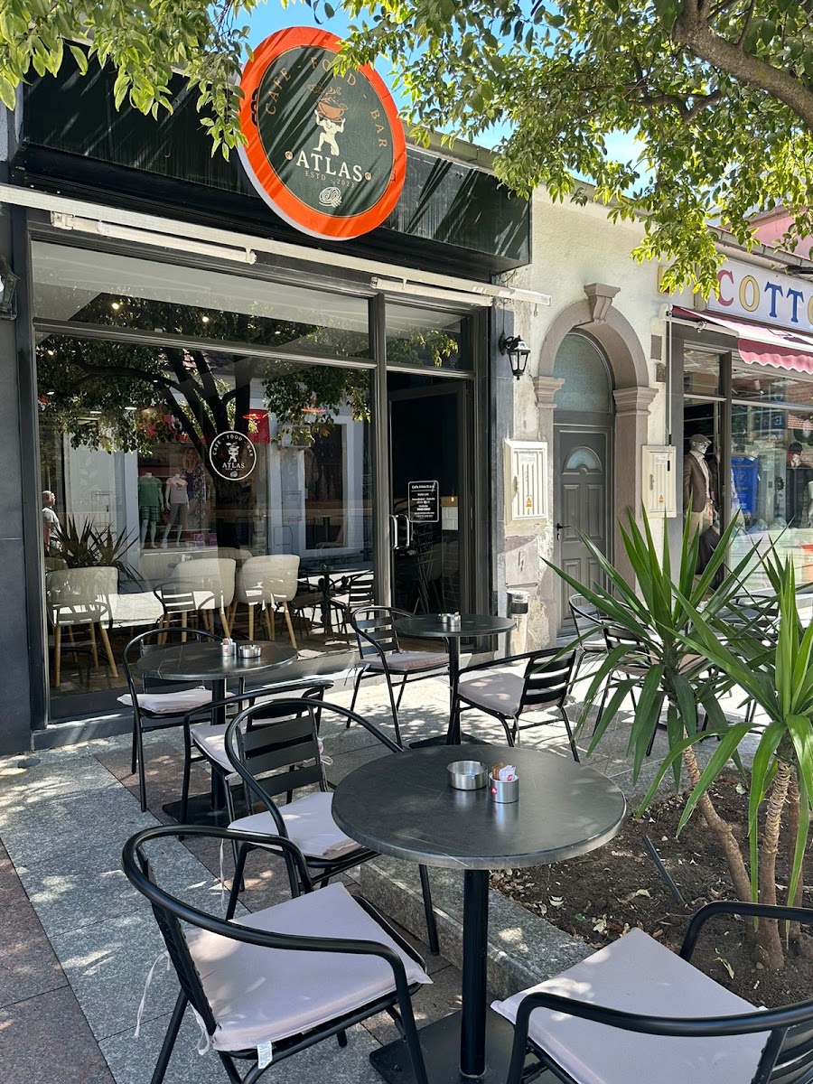 Atlas Cafe & Bar