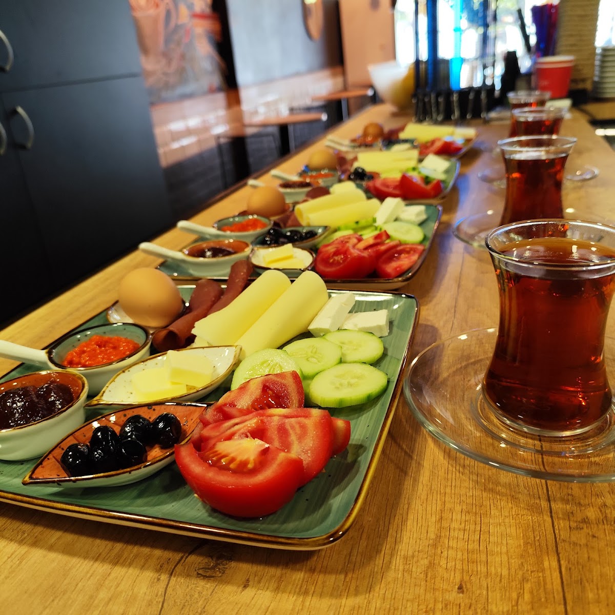 Atlas Cafe & Bar