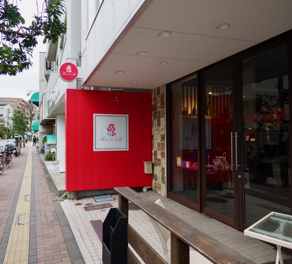 Café Rose & M
