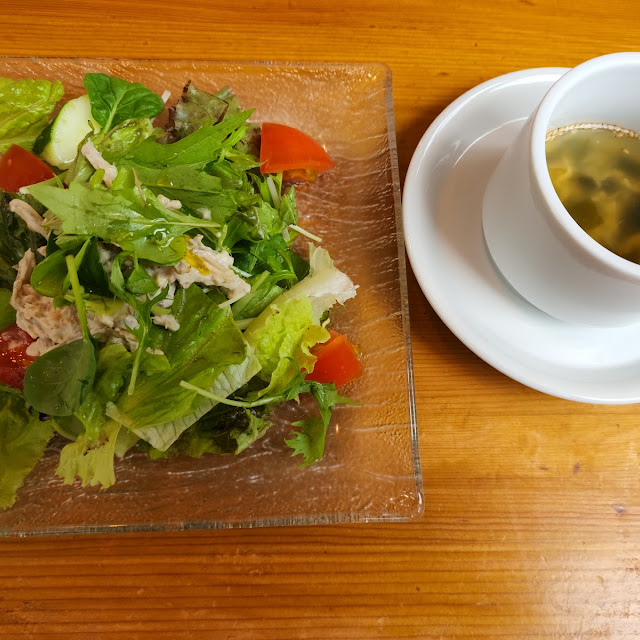 サラダとスープ