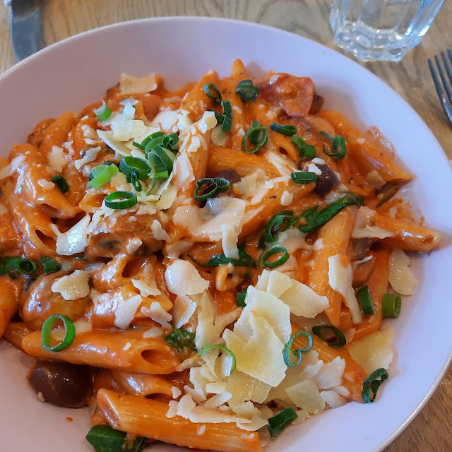 Nonna's Pink Sauce Pasta