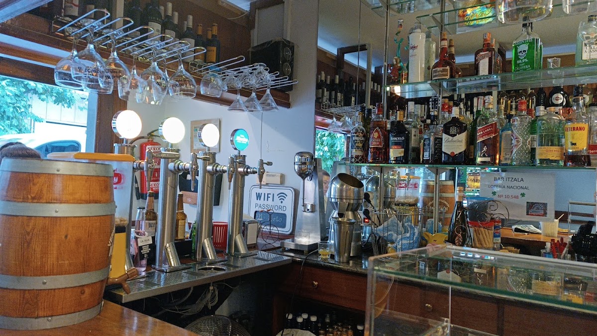 Bar Itzala