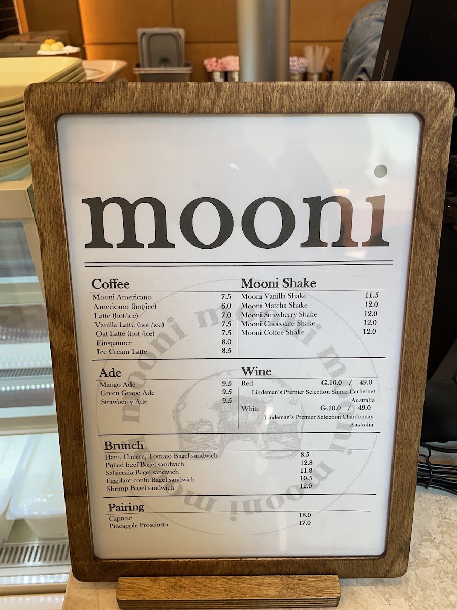 Mooni Apgujeong menu board