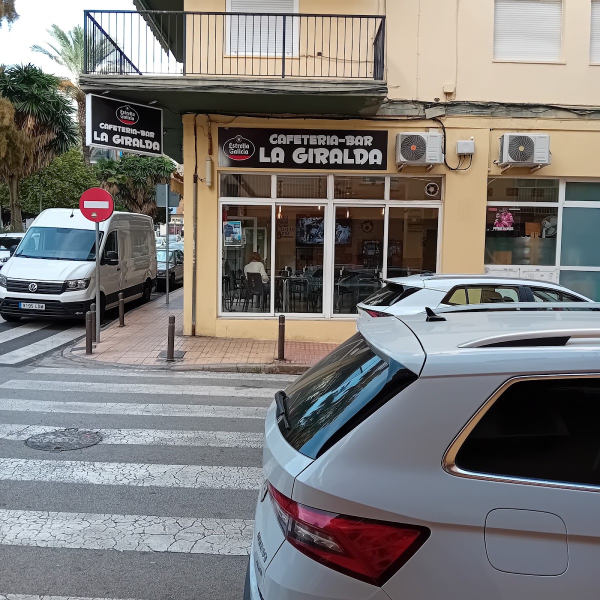 Cafeteria La Giralda