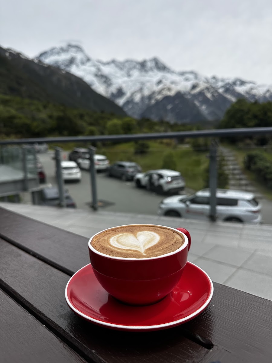 Sir Edmund Hillary Cafe & Bar