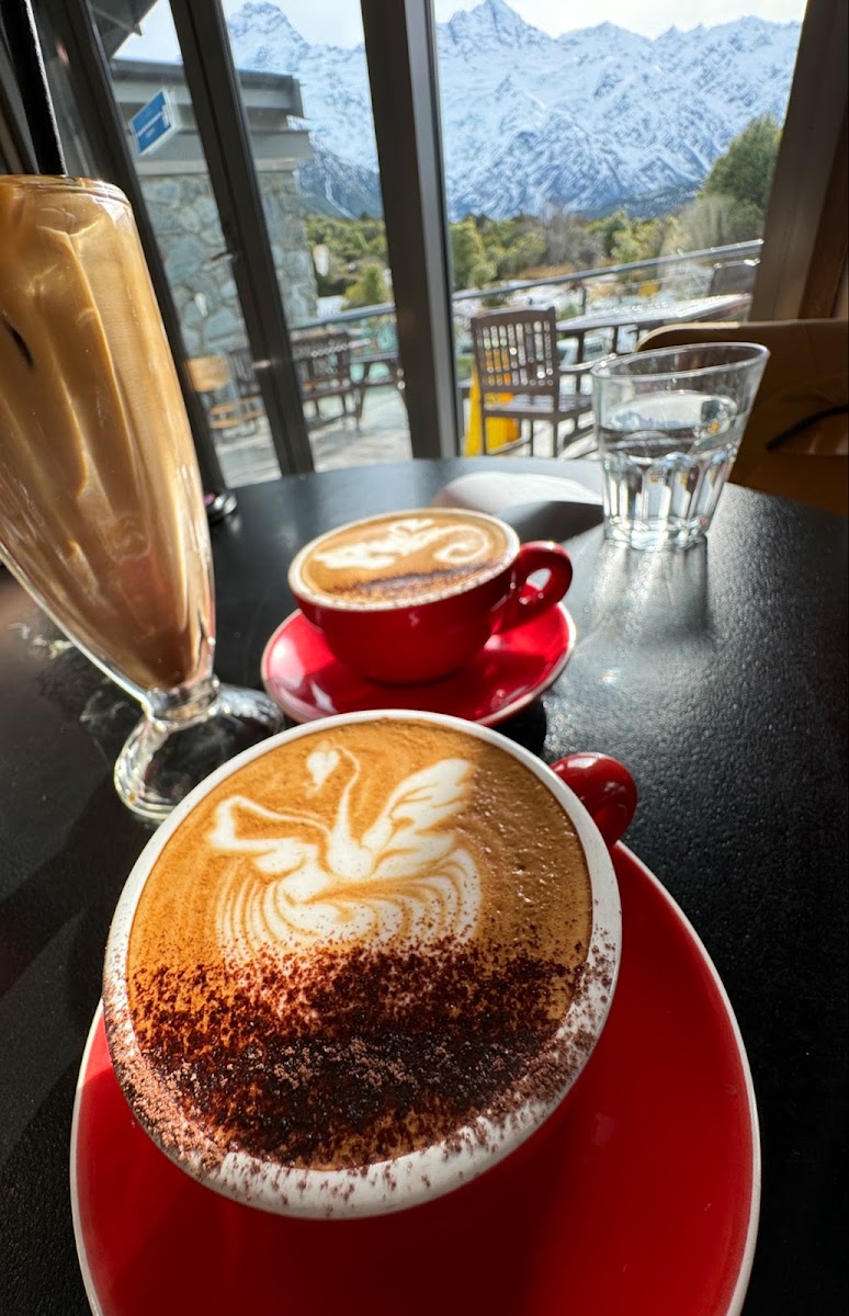 Sir Edmund Hillary Cafe & Bar