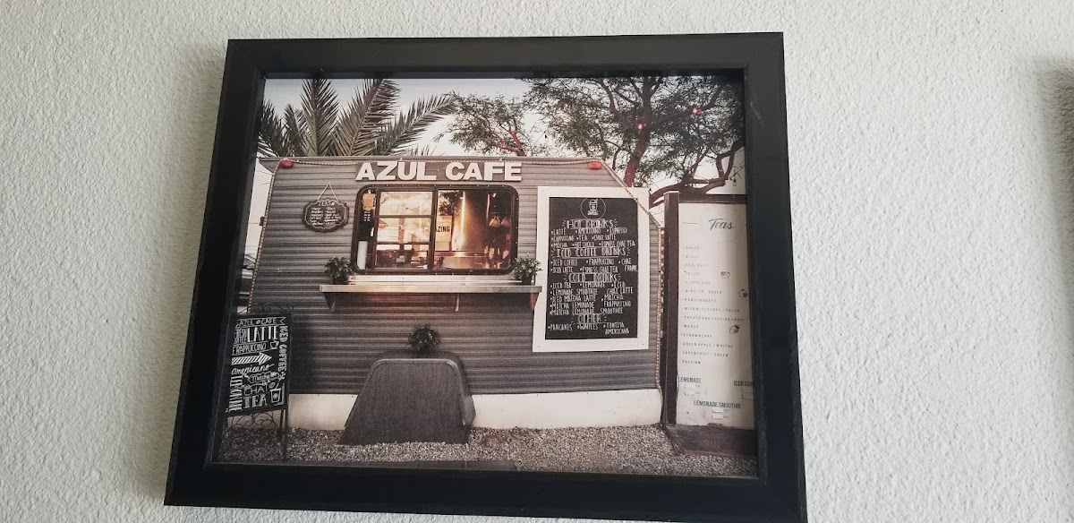 Azul Cafe San Luis menu board
