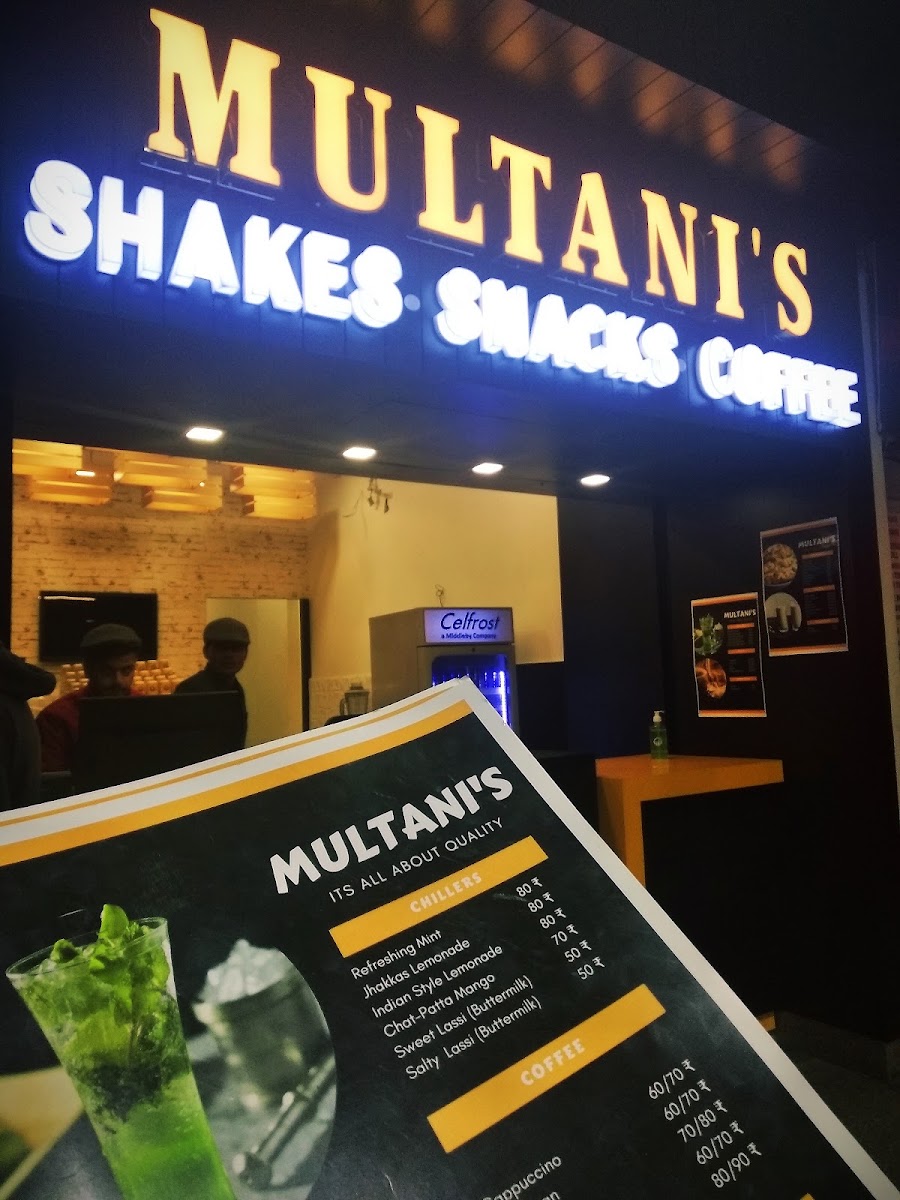 Multanis cafe menu board