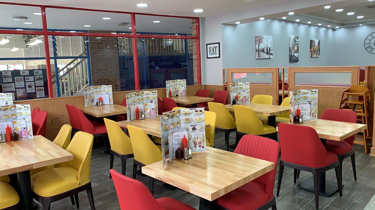 Poppins Cafe Restaurant DORCHESTER