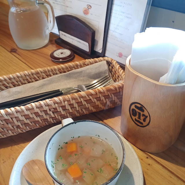 ランチの スープ