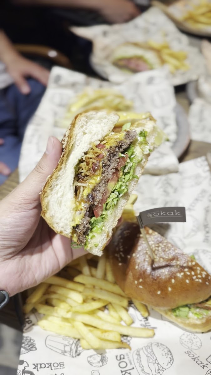 Sokak Eat & Drink (KAŞÜSTÜ)
