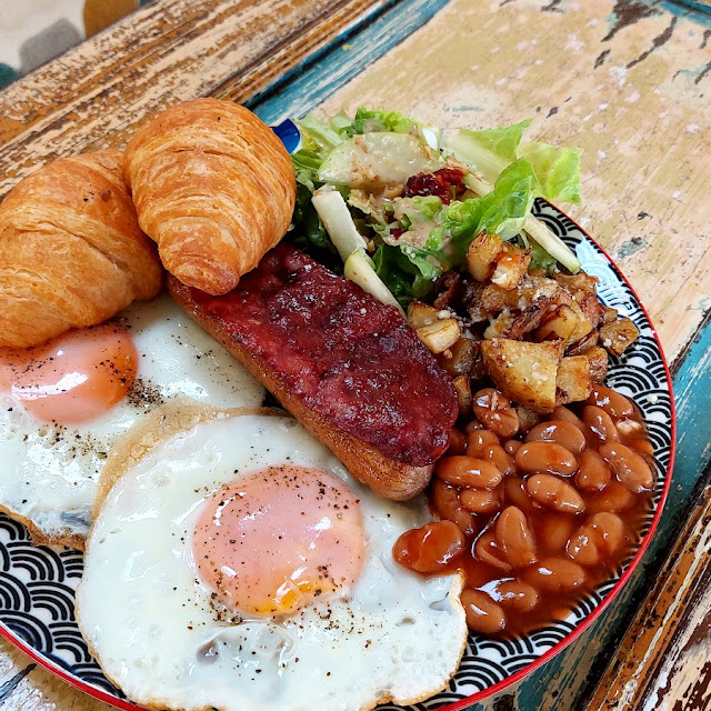 Rise and Shine English Breakfast