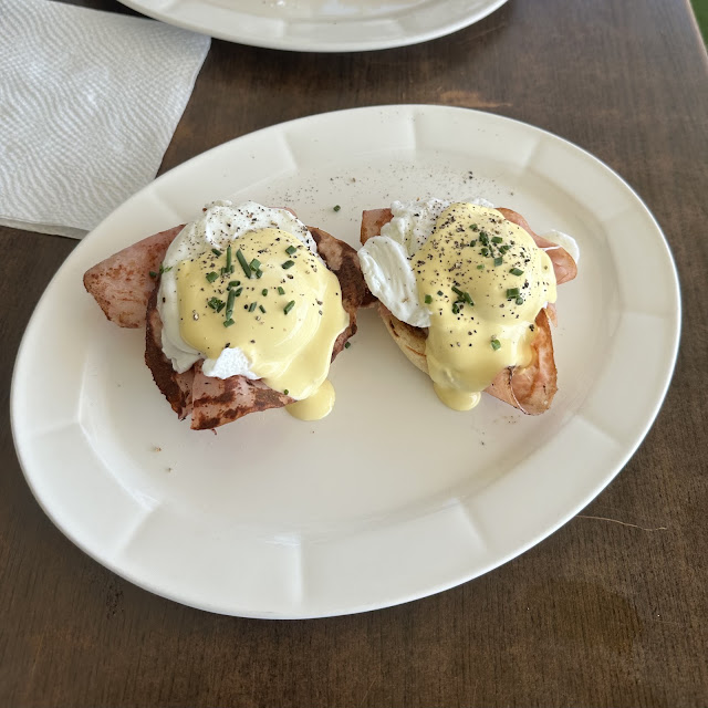 Eggs Benedict Croissant