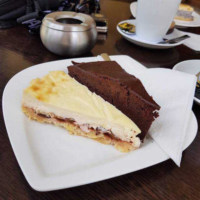 Schokokuchen Und Käsekirsch Kuchen