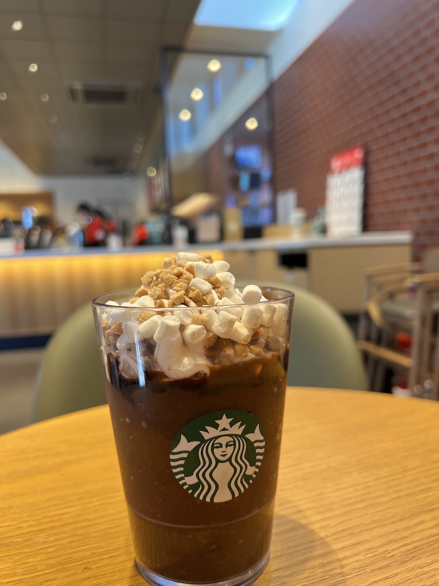 Starbucks Coffee - Aeon Mall Tomiya