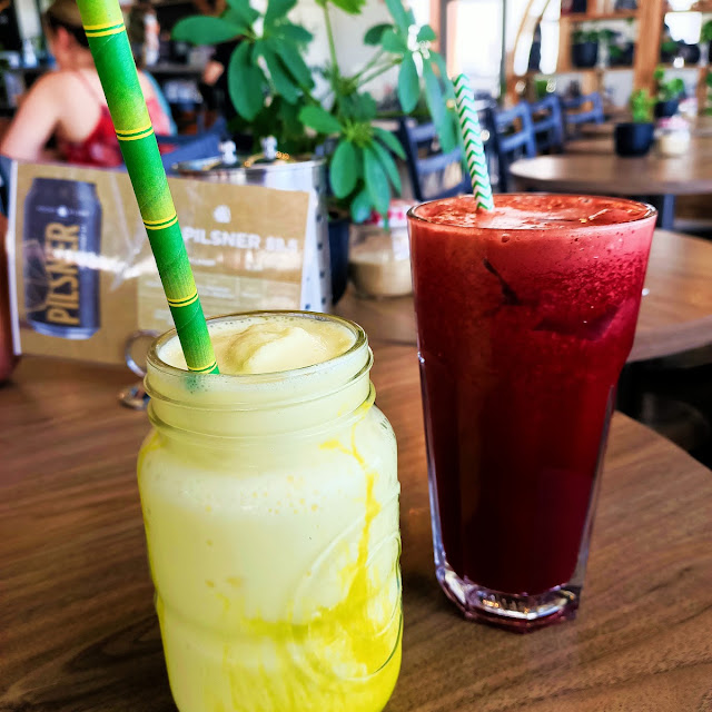 Detox Juice and Banana Thickshake