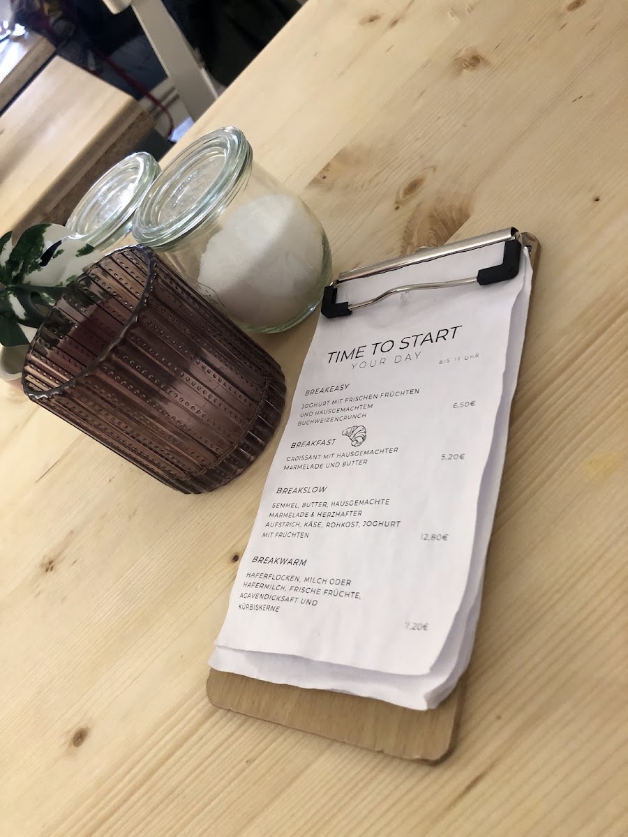 Cafe FREIDAY menu board