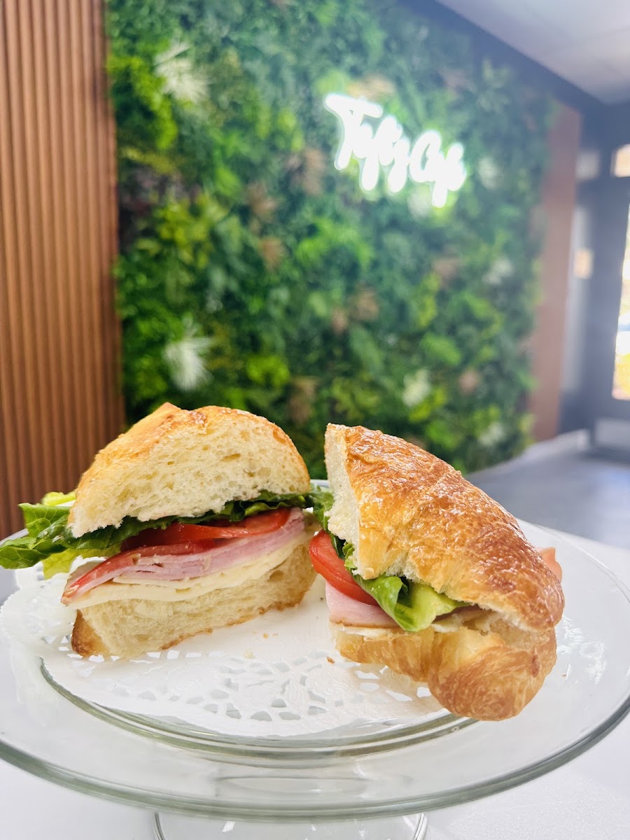 Tefi's Cafe