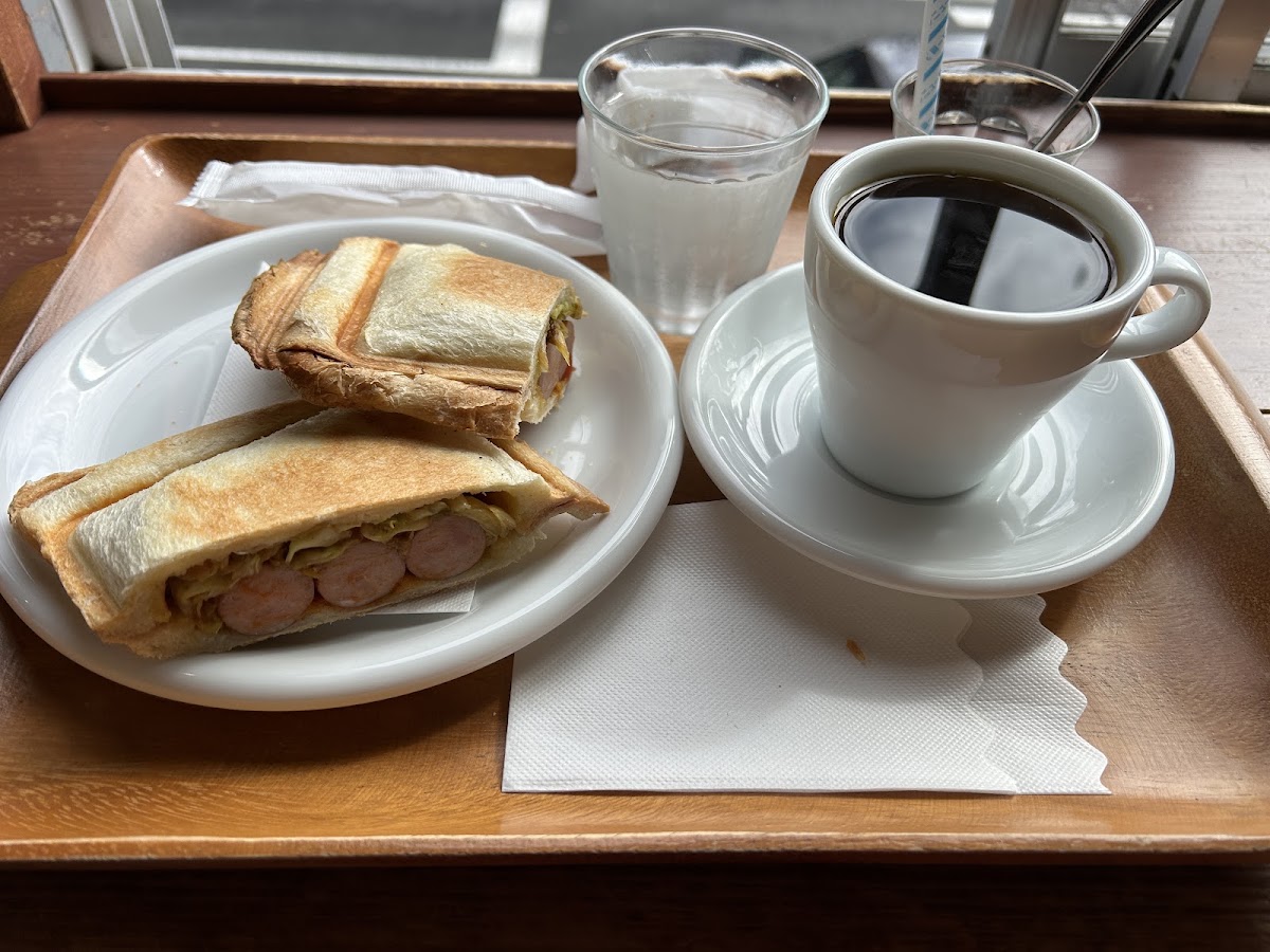 Coffee and sandwich Okamoto