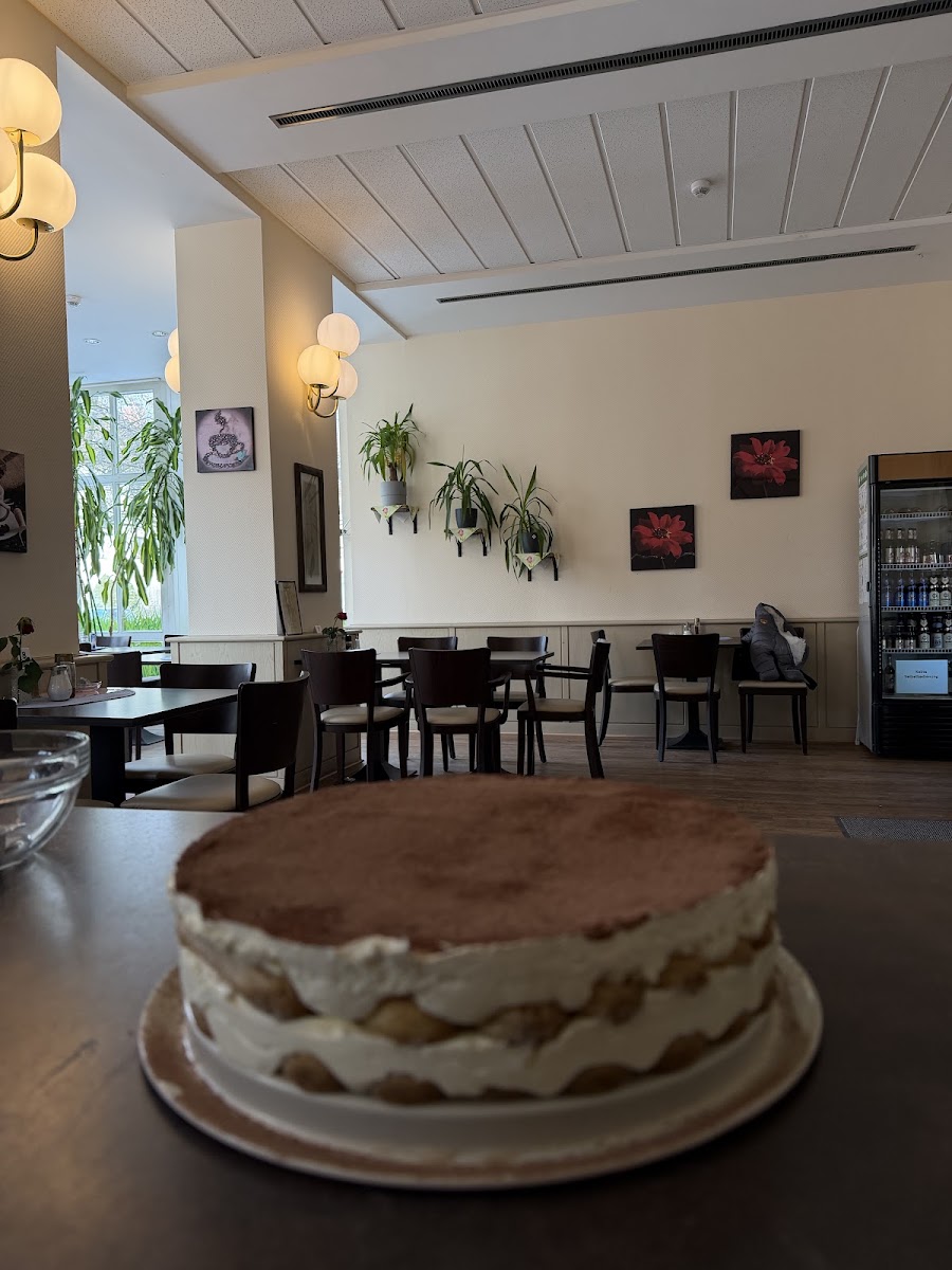 Café Jungfernheide - The Cafe with heart