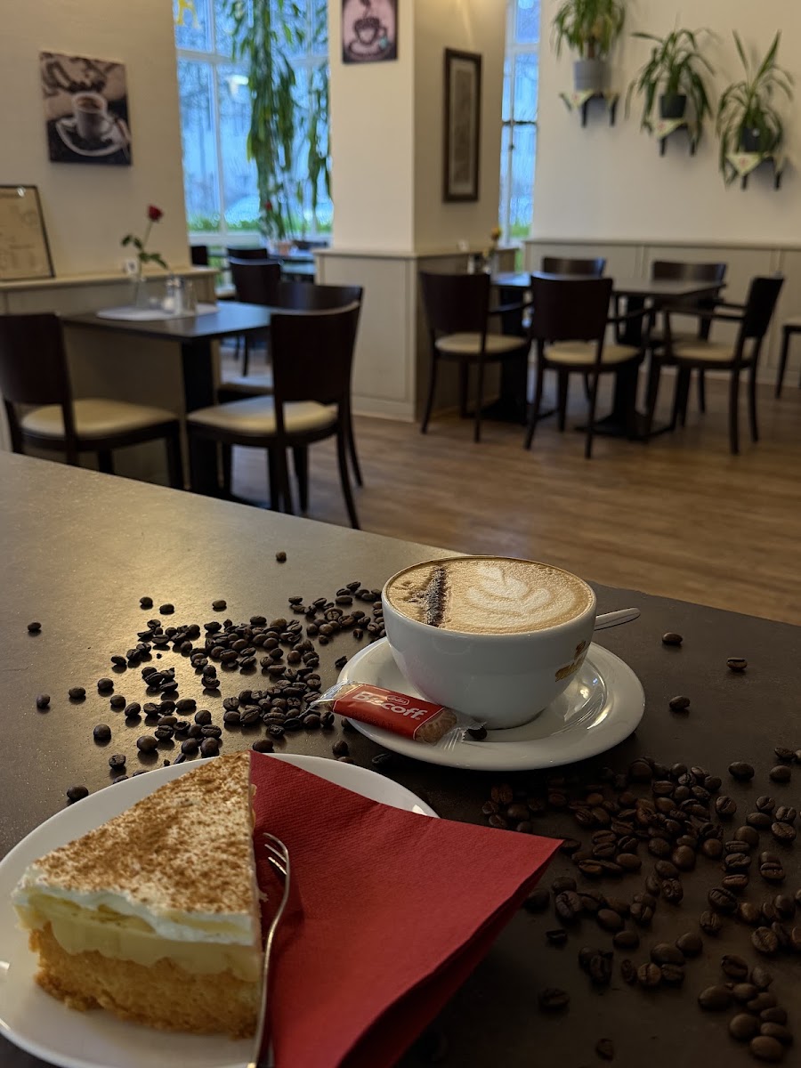 Café Jungfernheide - The Cafe with heart