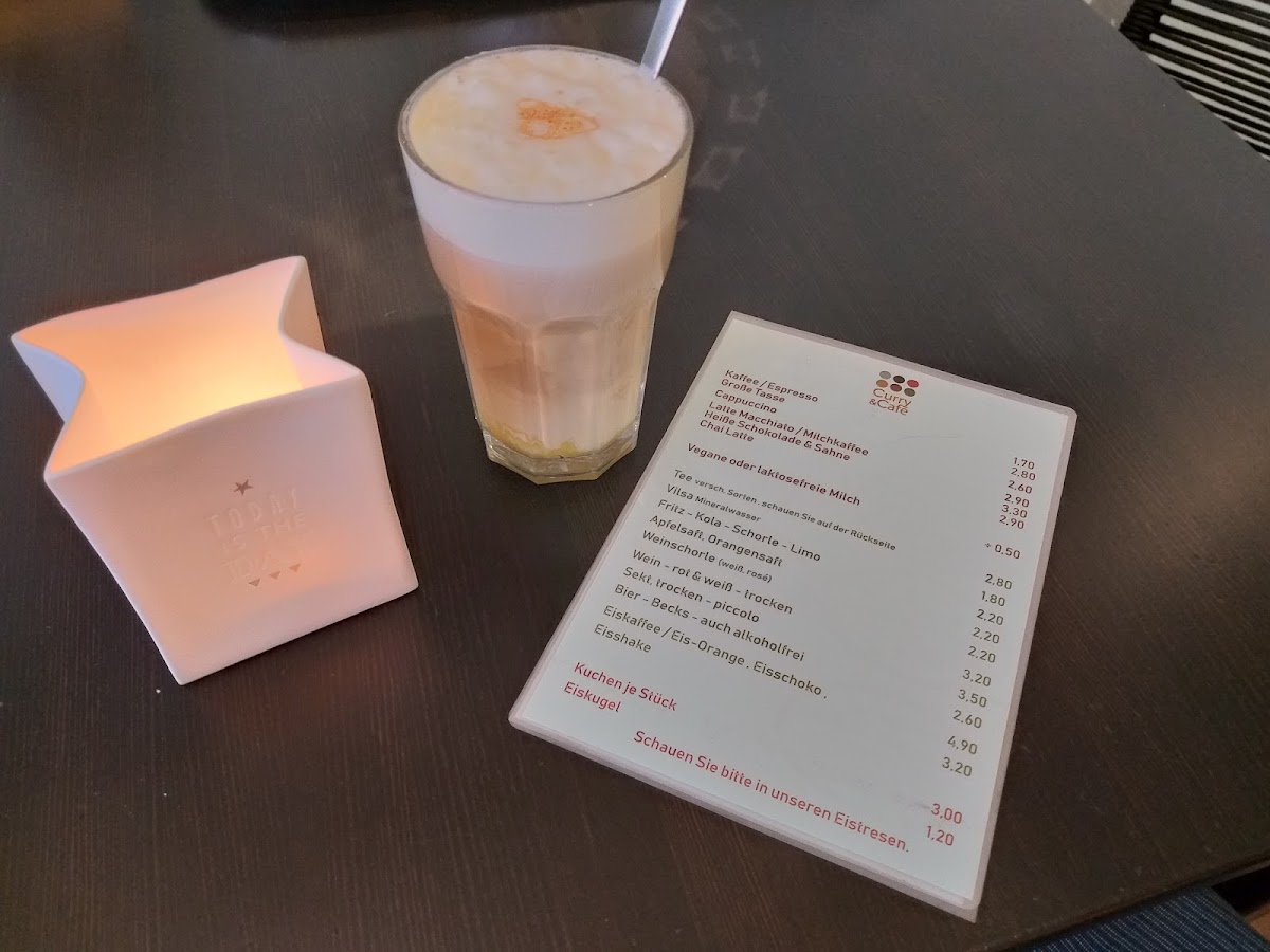 Curry das Lifestyle Café menu board
