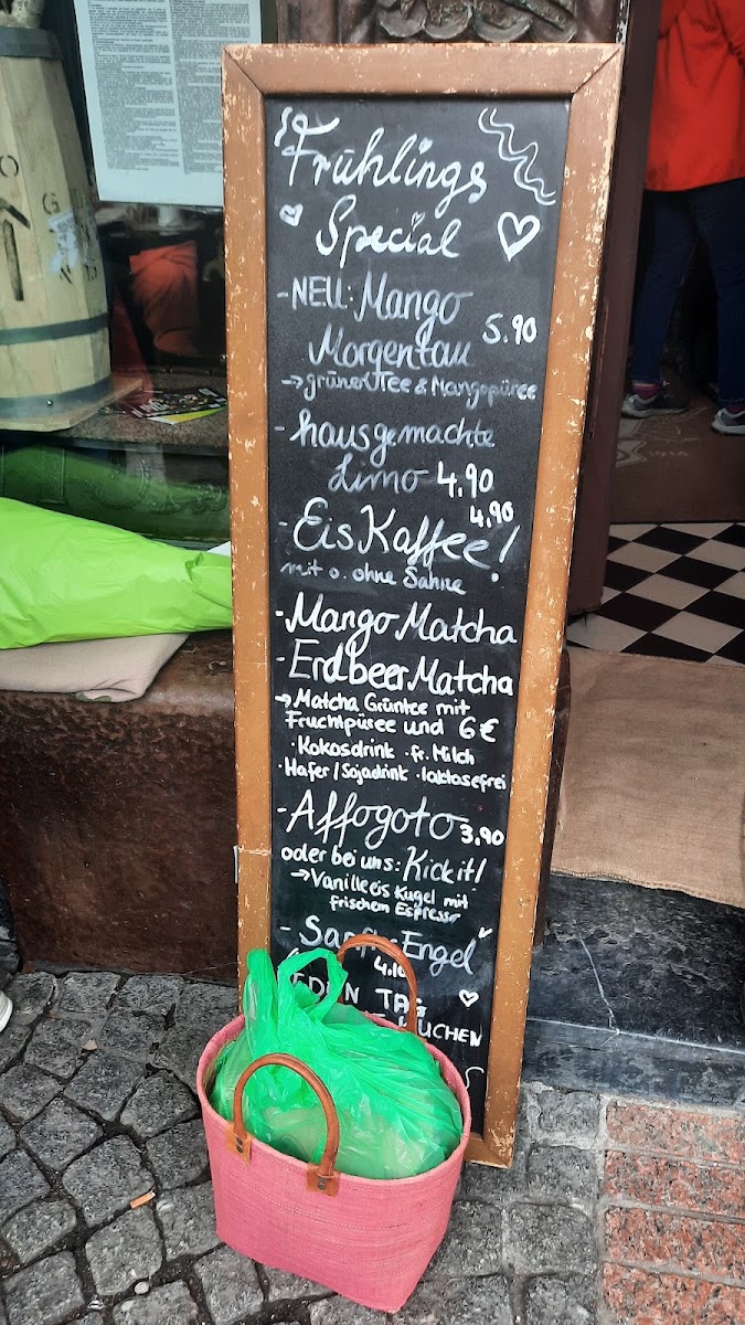 Café Wacker Berger Straße menu board