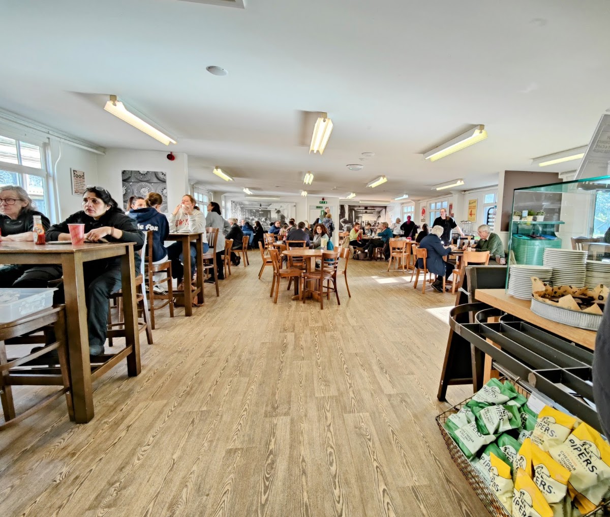 Hut 4 Cafe