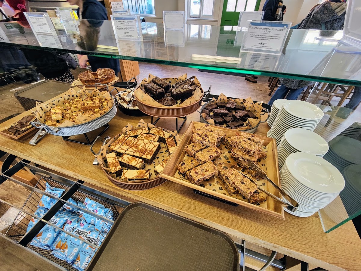 Hut 4 Cafe