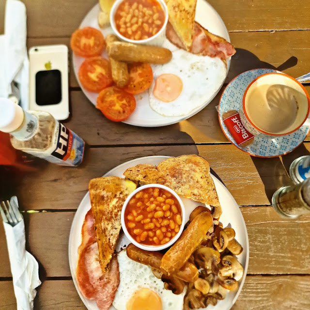 English Breakfast