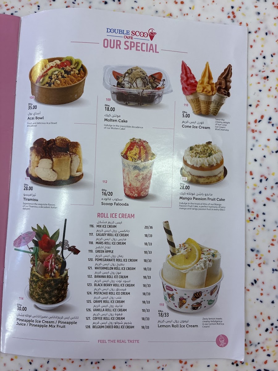 Double Scoop Cafe menu board