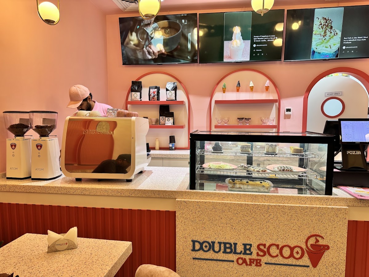 Double Scoop Cafe