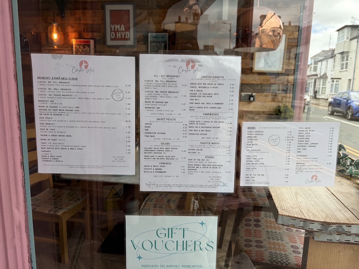 Clustia' Mul menu board