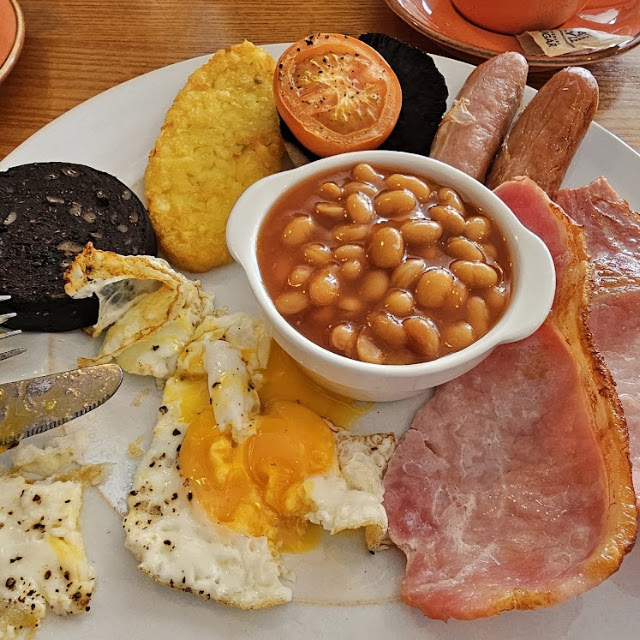 Clustia' Mul Full Breakfast