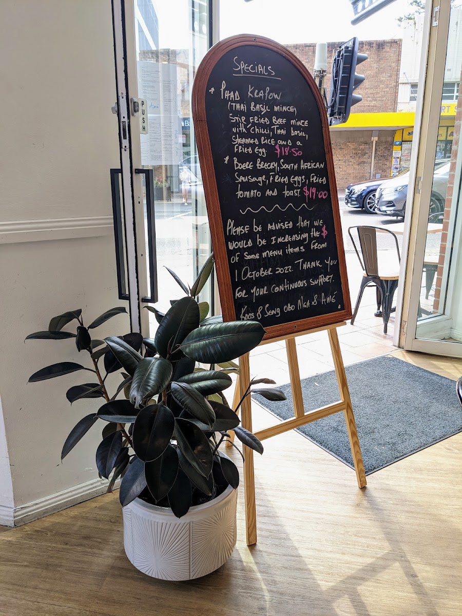 Mea & Ame menu board