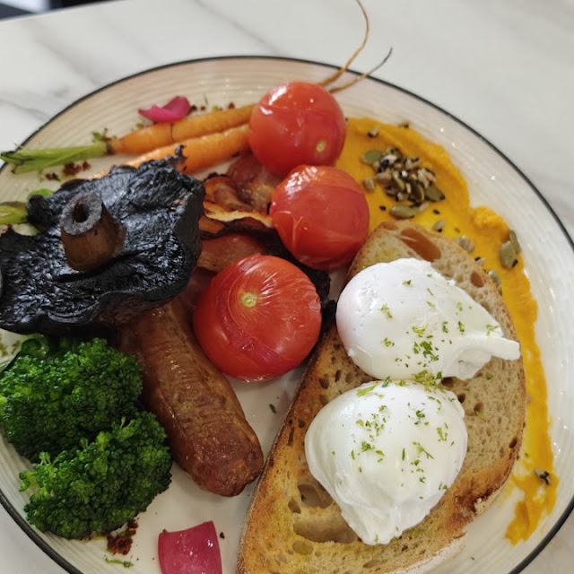 Big Breakfast