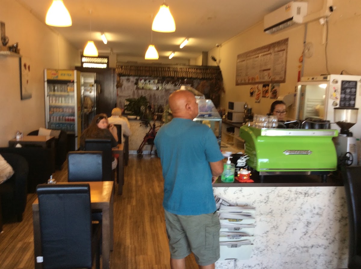 Mt Village Coffee Lounge