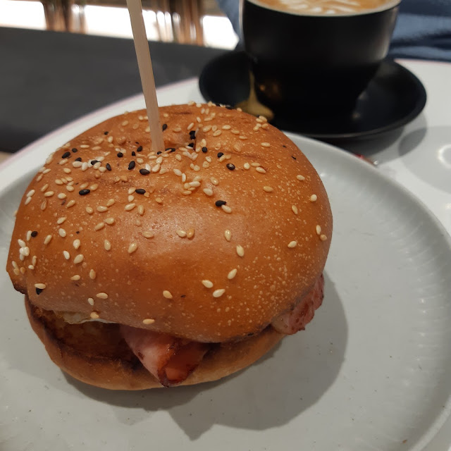 Bacon and Egg Roll