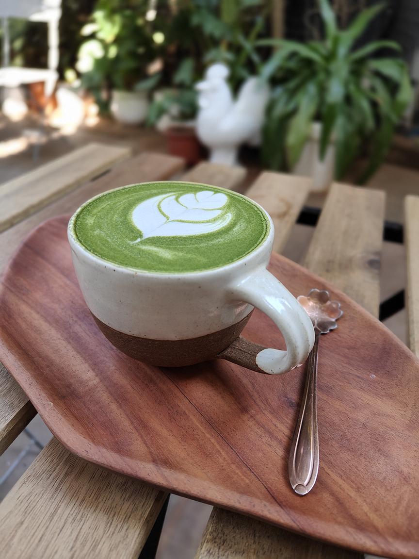 MO's Cafe & Bistro