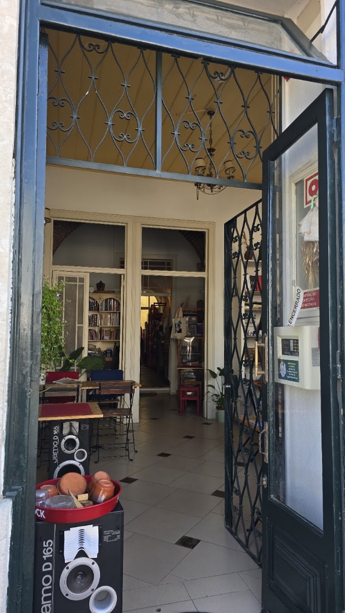 A Pracinha - Cafetaria/Livraria/Mercearia