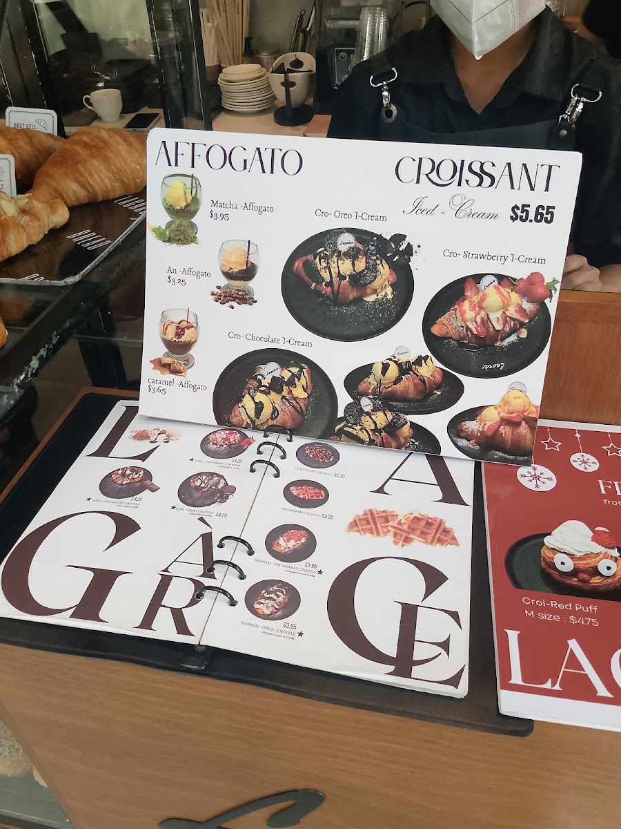 Lagràce Cafe menu board