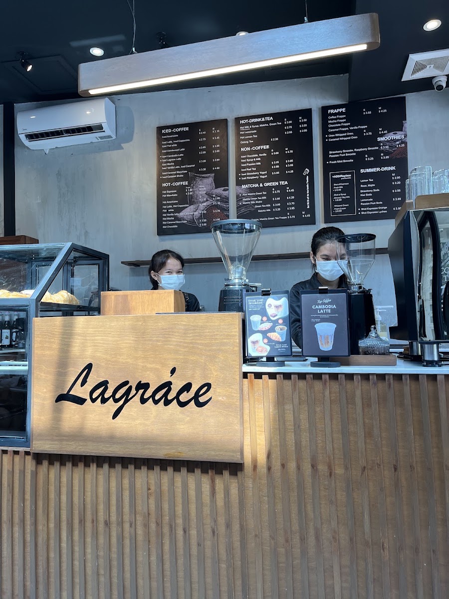 Lagràce Cafe menu board