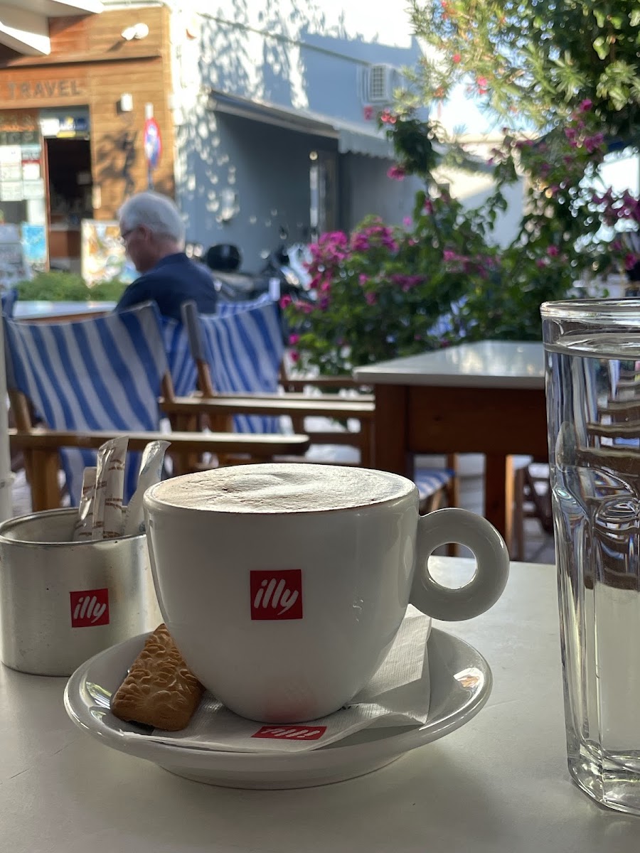 Cafe Yannis place