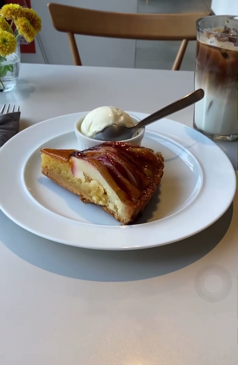 MARGARET HOWELL SHOP &CAFE Kichijoji