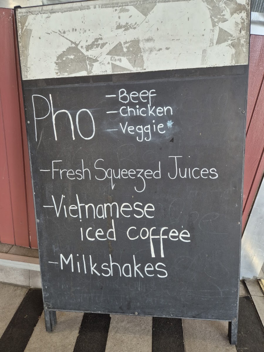 Cafe on Hampton menu board