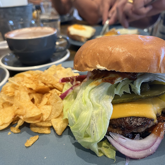 Cheeseburger