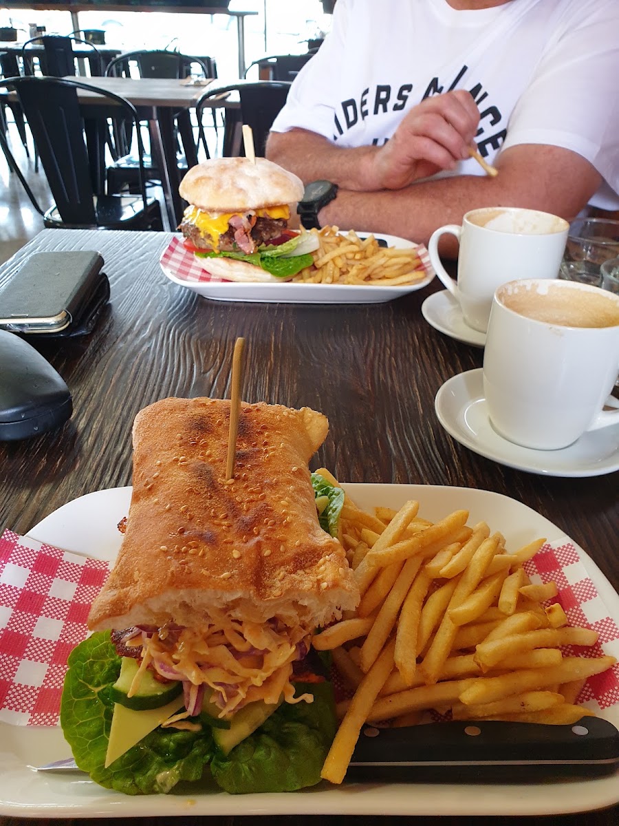Stanley's Cafe / Restaurant
