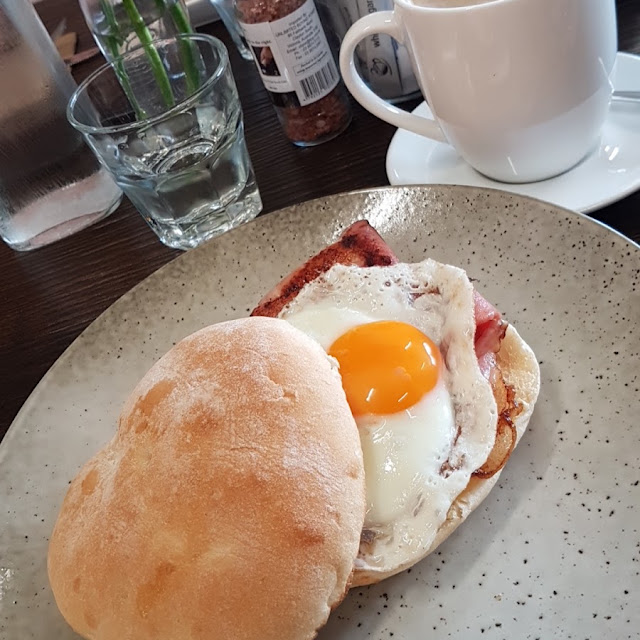 Egg and Bacon Roll