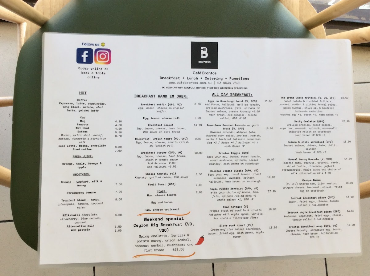 Cafe Brontos menu board