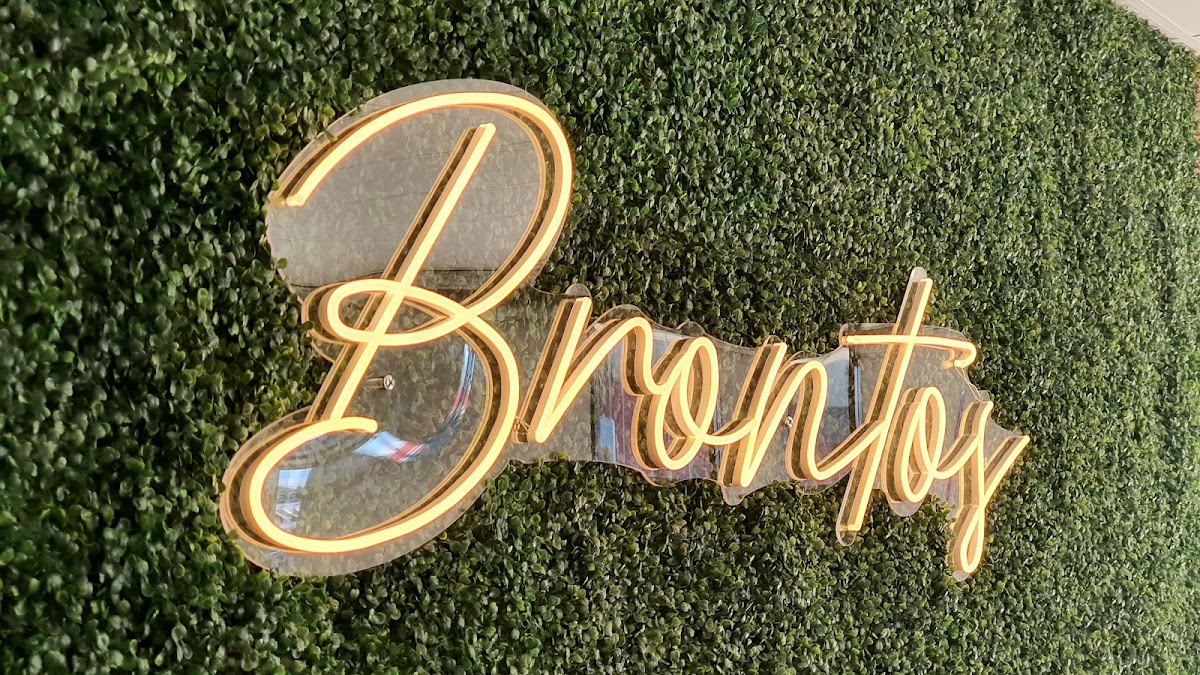 Cafe Brontos